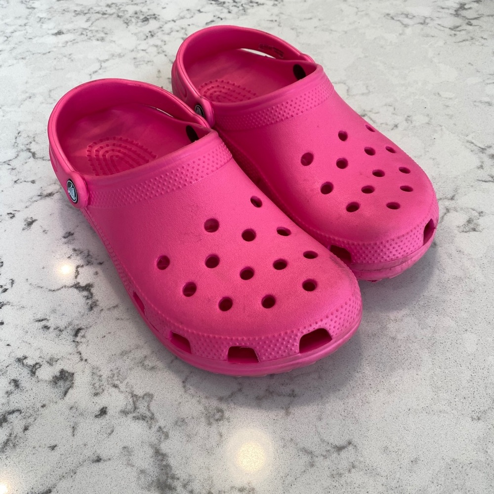 Pink crocs